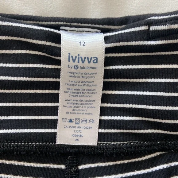Ivivva(kids lululemon) size 12 Leggings(equivalent to an adult size 4) 28”length - Picture 2 of 2